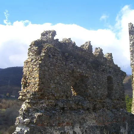 Πανσιόν Tajch *